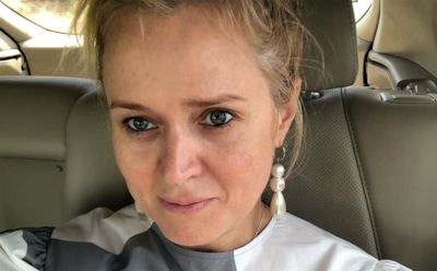 «Роковая красотка»: Анна Михалкова восхитила Сеть фото без макияжа