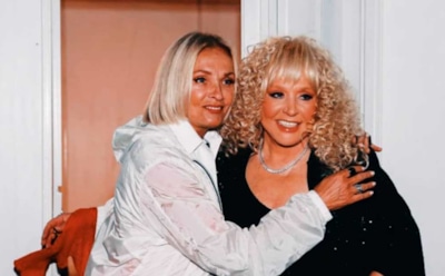 «Мы дамы с дюн!»: Пугачева и Вайкуле сняли забавное видео