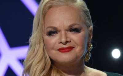 Похудевшая 63-летняя Лариса Долина примерила мини-шорты