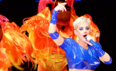 7 звезд, которых невозможно встретить без макияжа