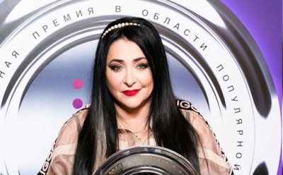 Лолита похвасталась урожаем на огороде в Болгарии