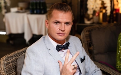 Футболист Тарасов отказался от общения с подругами из-за ревнивой жены