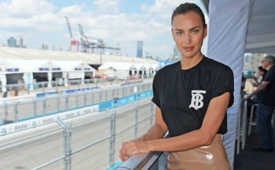 «Изуродовали»: фанаты недовольны результатом фотосессии Ирины Шейк