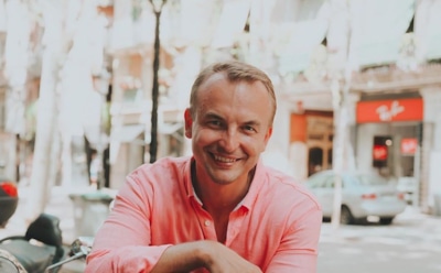 Муж Нюши трогательно признался певице в любви