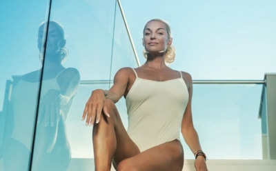 Волочкова появилась на презентации своей книги в прозрачном наряде