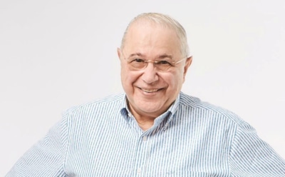 Петросян пришел на закрытие "Новой волны" с молодой избранницей