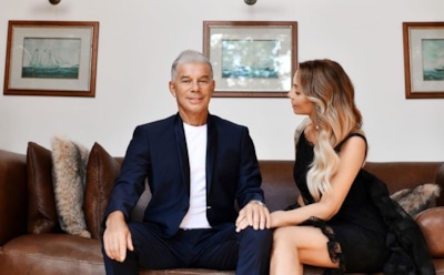 Жена Газманова показала, как он танцует перед ней в одном полотенце