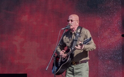 СМИ: Розенбаум находится в реанимации после серьезной операции