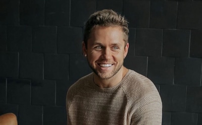 Героиня нового клипа Влада Соколовского оказалась похожа на Дакоту