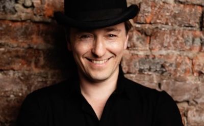 Безруков предложил «брать мзду» за прокат западных фильмов в России