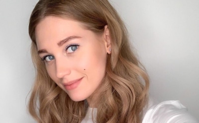 Кристина Асмус сделала идеальную стойку на руках