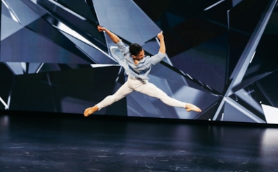 "Стрип-хулиганство" и танцы на пилоне: 4 выпуск "Танцев" на ТНТ