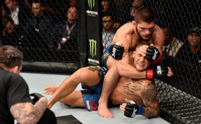 "Бой года": как Хабиб Нурмагомедов победил Дастина Пуарье