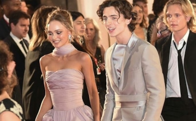 Поцелуй Тимоти Шаламе и Лили-Роуз Депп стал мемом