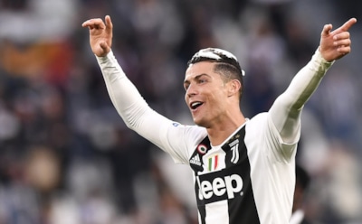 7 знаменитых мужчин, которые бреют ноги