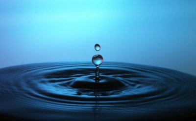 Ученые развенчали миф об употреблении двух литров воды в день