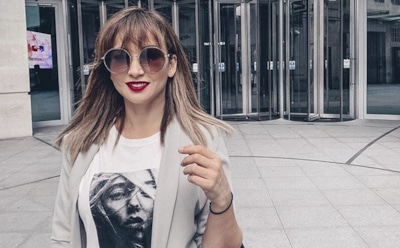 Анфиса Чехова поразила фото на коне в одних сапогах