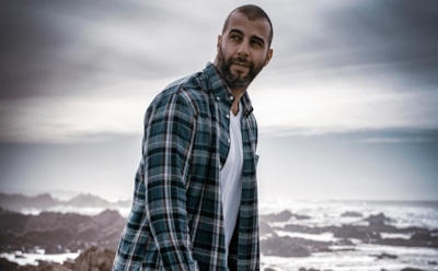 Ургант высмеял Билана за «пьяный концерт» в Самаре