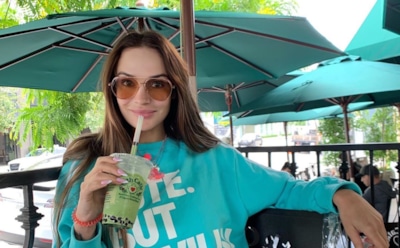 Алена Водонаева рассказала о последствиях пластической операции