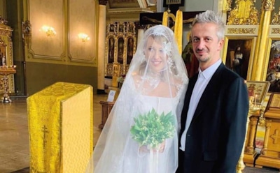 Полиция проверяет факт поездки Собчак и Богомолова на открытом катафалке