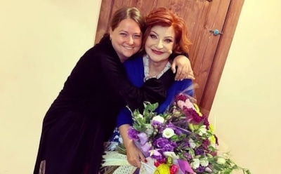 Помолодела на 20 лет: Елену Степаненко уличили в «уколах красоты»