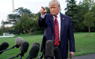 Трамп оставил автограф на стене на границе с Мексикой