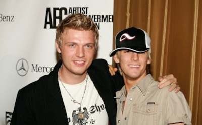 Брат фронтмена Backstreet Boys угрожает убить его беременную жену