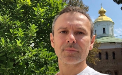 «Бог запрещает»: Вакарчук объяснил, почему сбежал с заседания Рады