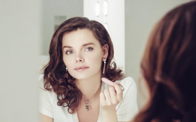 Елизавета Боярская стала выглядеть копией своей бабушки