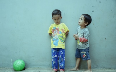 5 необычных способов прекратить истерику ребенка