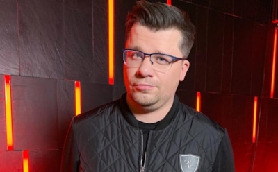 «Вы похожи на Гузееву»: Харламов посмеялся над вирусным приложением Gradient