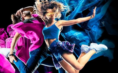 Девушка в маске петуха шокировала на кастинге «Танцев на ТНТ» в Казани