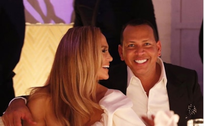 Дженнифер Лопес и Алекс Родригес устроили грандиозную вечеринку в честь помолвки