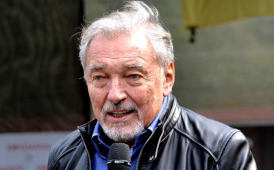 Умер певец Карел Готт