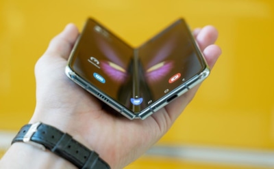 Раскладной Samsung Galaxy Fold в России начнут продавать 25 октября
