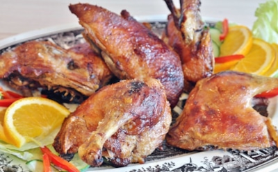 Медик заявила об опасности мяса курицы и свинины