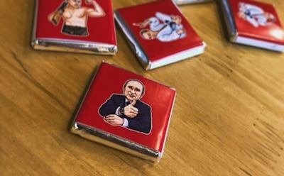 В России появились конфеты с цитатами Путина