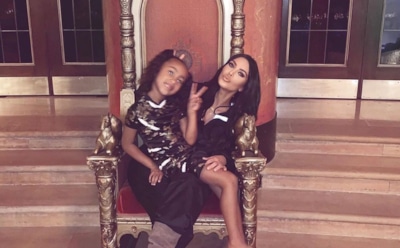 Ким Кардашян крестила детей в Армении