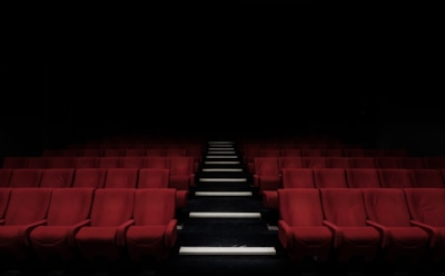 5 интересных сериалов про работу в офисе