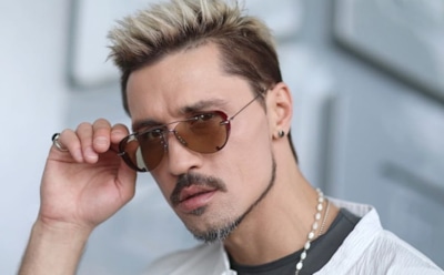 Поклонница завязала Билану шнурки во время концерта