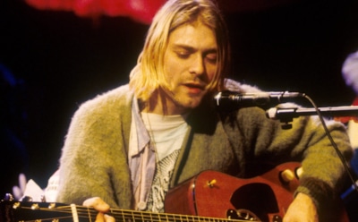 На аукцион выставлен кардиган с культового концерта Кобейна