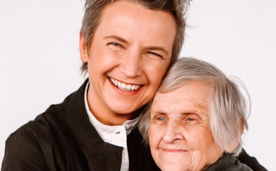 Сурганова сняла «семейный» клип