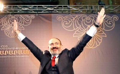 Премьер Армении Пашинян похвастался селфи с Ким Кардашян