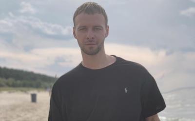 «Вы в армии были?»: блестящая майка Макса Барских разделила фанатов на два лагеря