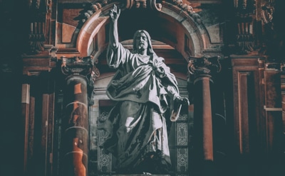 Новые кроссовки Nike намекают на коллаборацию с Иисусом