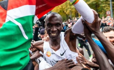 Кенийскому бегуну Кипчоге не засчитали мировой рекорд