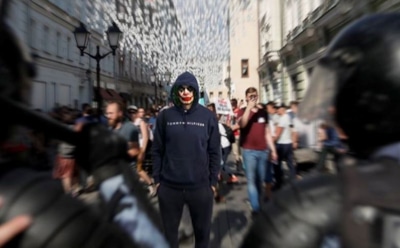 Из «бездомного» Навального сделали новые мемы