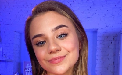 Катю Адушкину напугал пранкер, выследивший ее на улице с «пистолетом»