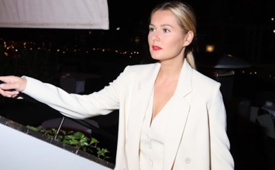 Мария Кожевникова показала фото в свадебном платье