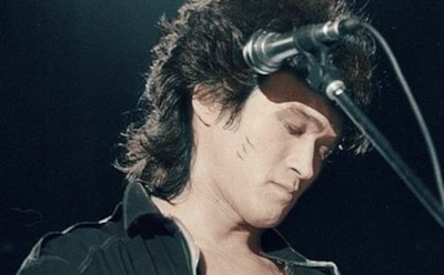 Отец Цоя согласился с версией гибели сына из-за отсутствия дорожных знаков